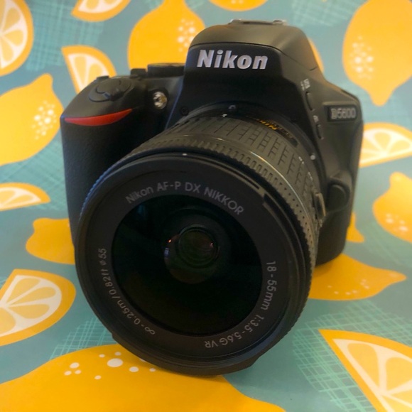 Nikon D5600 - Picture 1 of 7